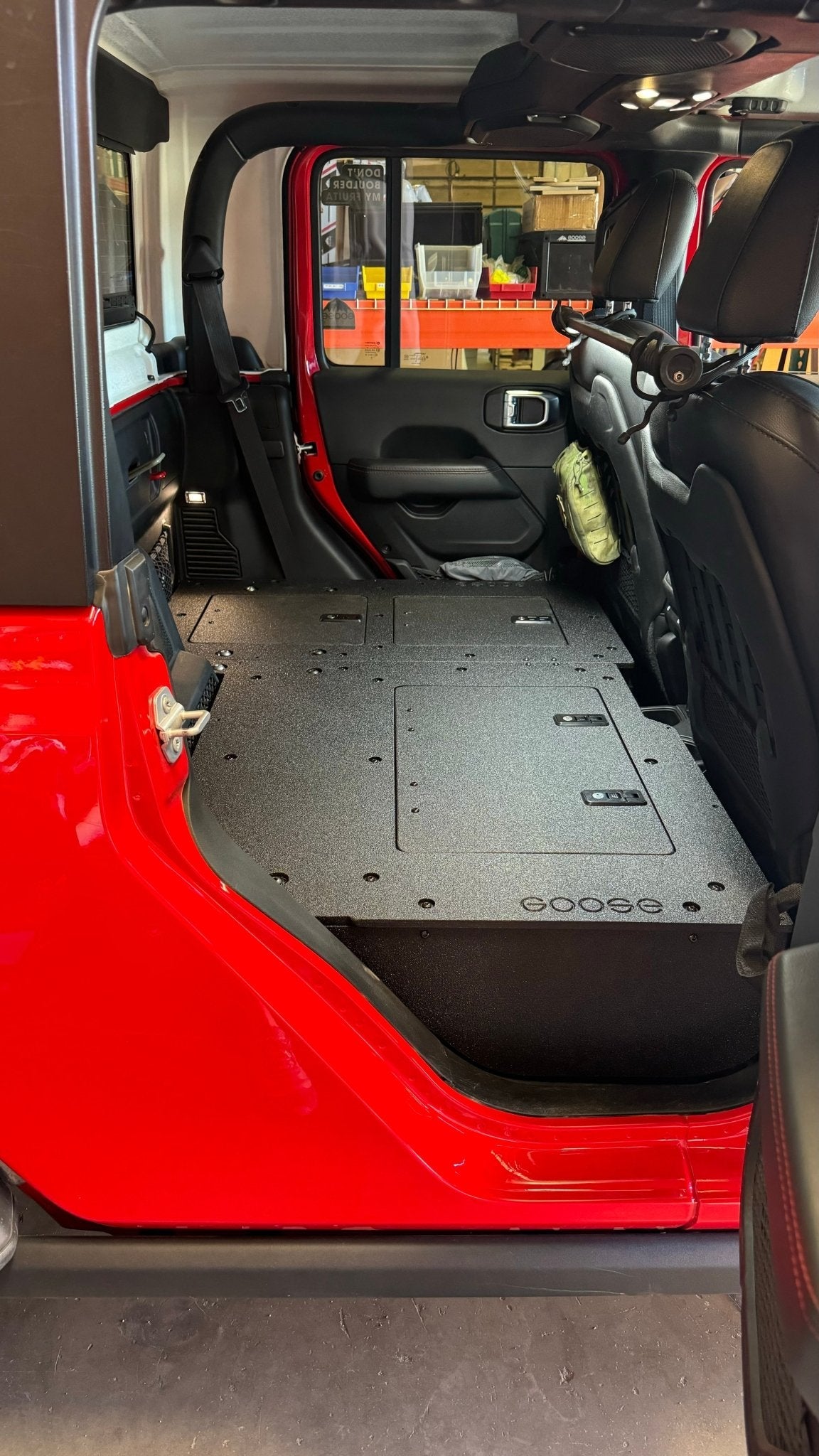 Goose Gear Jeep Gladiator 2019 - Present JT 4 Door - Second Row Seat Delete Plate System - High Platform